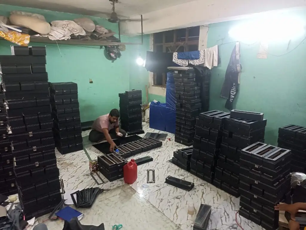 TAABIIR watch box production and assembly workshop